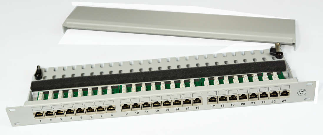 Patch panel osazený 19" 1U 24 FTP Cat 6A šedý